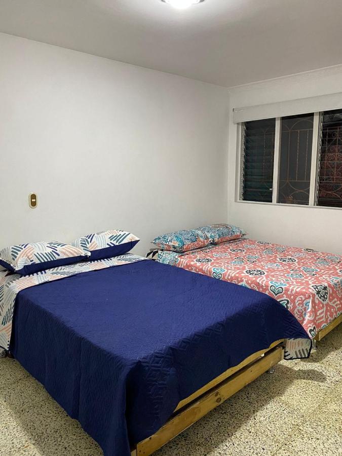 Hostel Kumho Alojamiento Medellín Zewnętrze zdjęcie