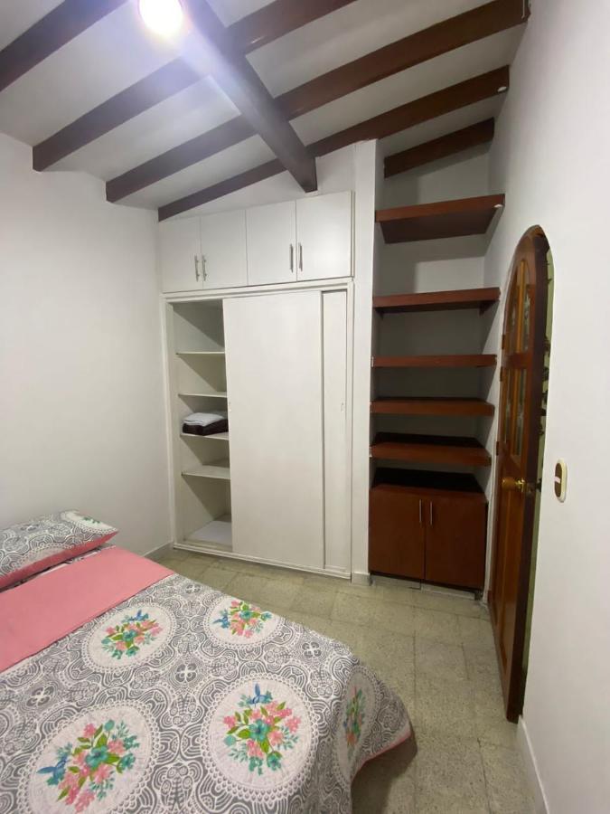 Hostel Kumho Alojamiento Medellín Zewnętrze zdjęcie